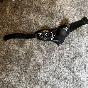 Belt water bottle holder for running